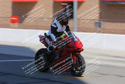 media/Aug-27-2022-Fastrack Riders (Sat) [[c588535105]]/Level 2/Session 1 Start Finish/